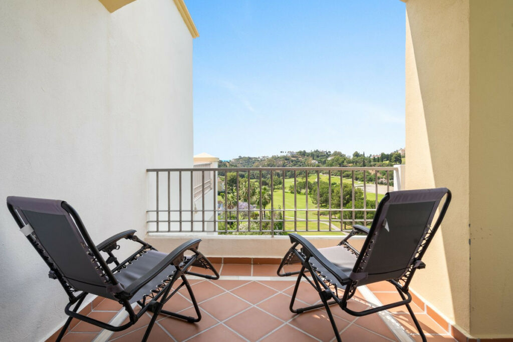 Penthouse Los Arqueros Málaga - image 13