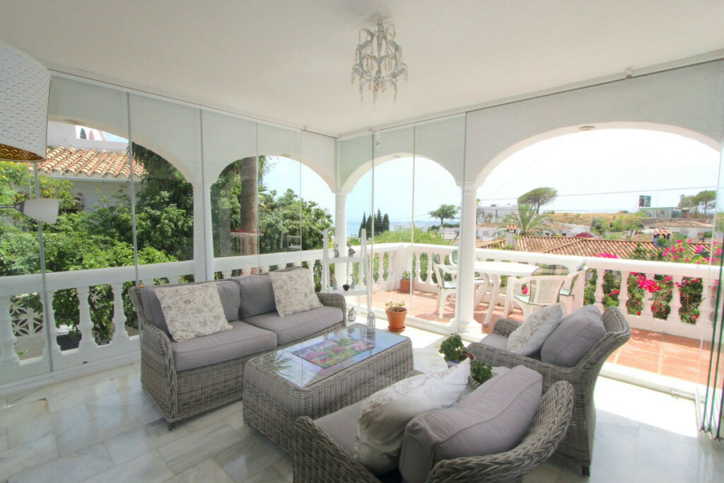 Detached Villa La Capellania Málaga - image 13
