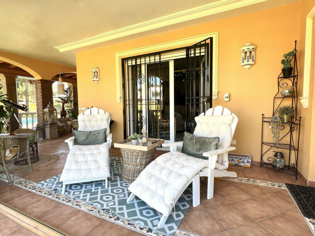Detached Villa Rincón de la Victoria Málaga - image 13