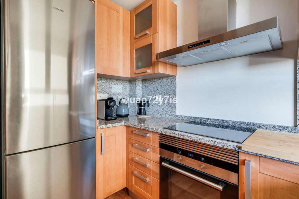Middle Floor Apartment Selwo Málaga - image 15