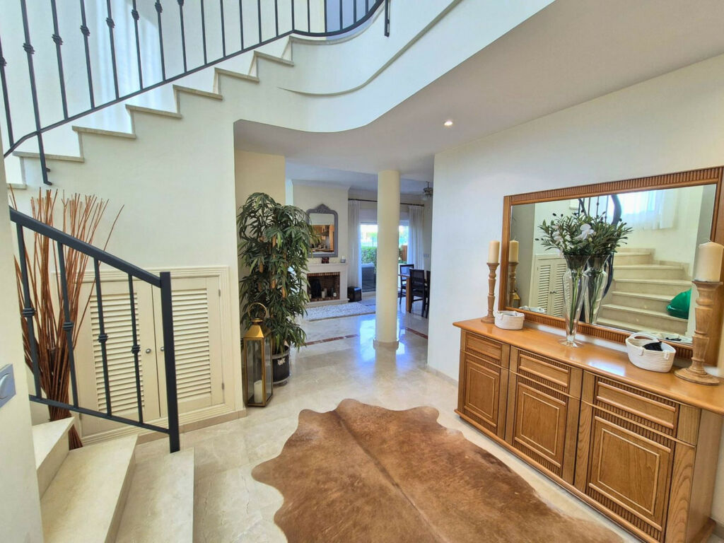 Semi-Detached House San Roque Club Cádiz - image 13