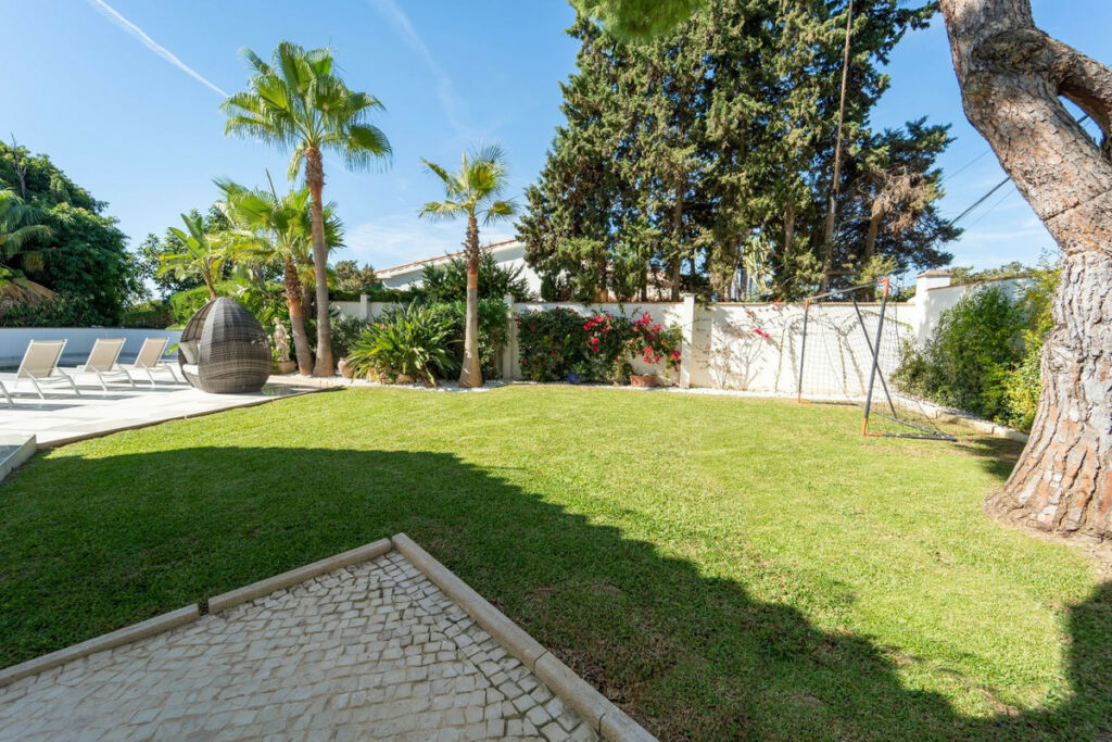 Detached Villa Marbesa Málaga - image 13