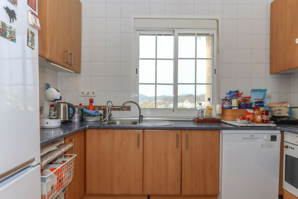 Detached Villa Guaro Málaga - image 14
