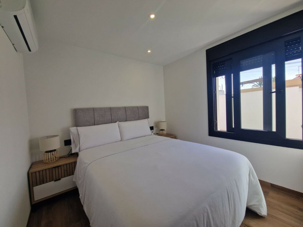 Detached Villa Los Balcones Alicante - image 13