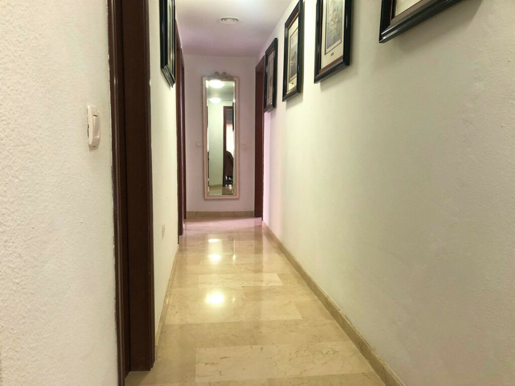 Middle Floor Apartment Fuengirola Málaga - image 13