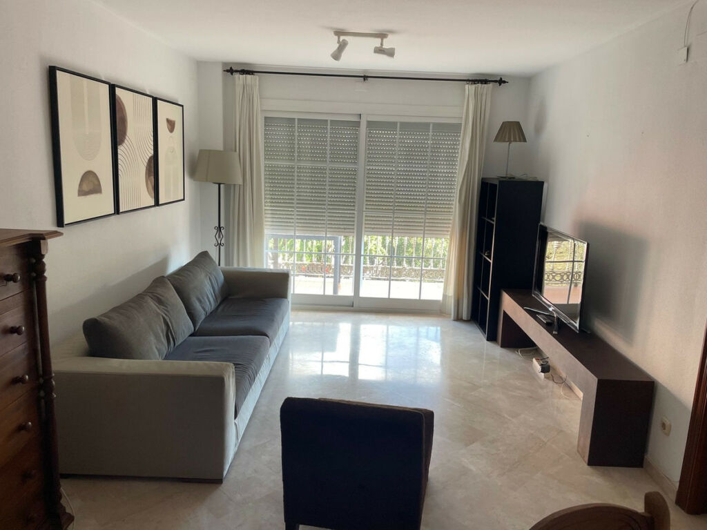 Middle Floor Apartment Marbella Málaga - image 13