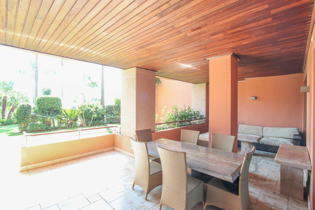 Ground Floor Apartment Puerto Banús Málaga - image 13