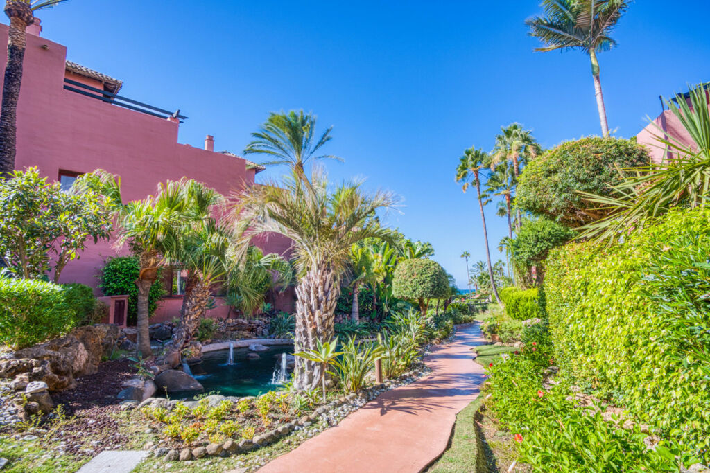 Penthouse Duplex Estepona Málaga - image 13