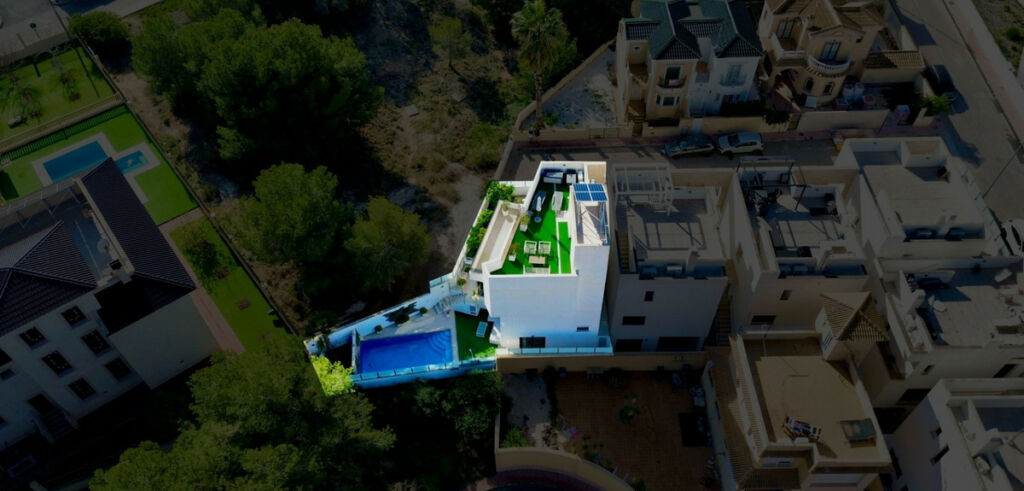 Detached Villa Villamartin Alicante - image 13