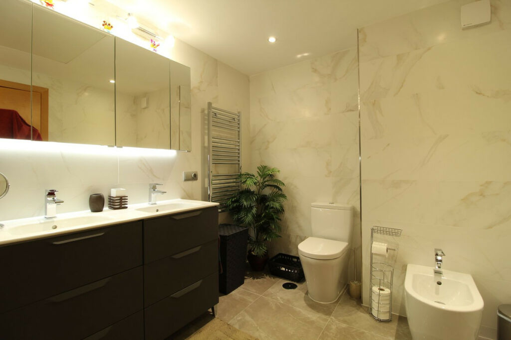 Middle Floor Apartment Los Flamingos Málaga - image 20