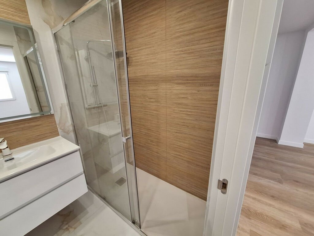 Middle Floor Apartment Benidorm Alicante - image 13