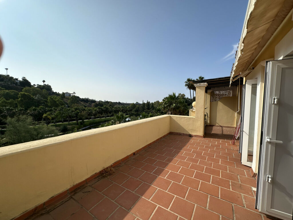 Penthouse Benahavís Málaga - image 13