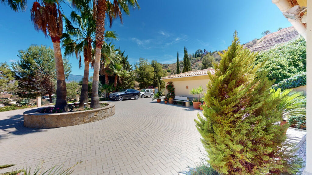 Detached Villa Algarrobo Málaga - image 13