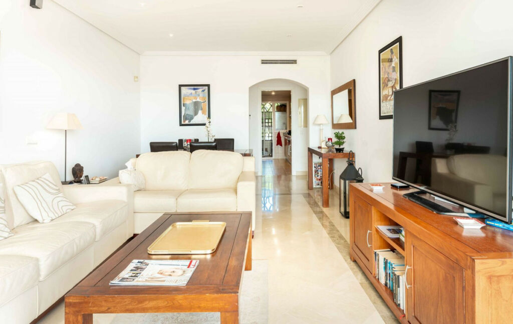 Top Floor Apartment Los Arqueros Málaga - image 13