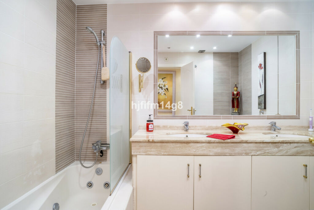 Ground Floor Apartment Puerto Banús Málaga - image 13