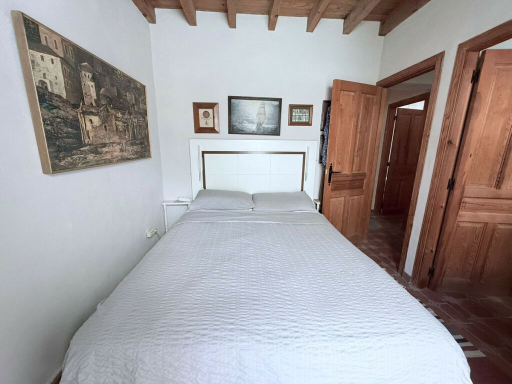 Townhouse Monda Málaga - image 13