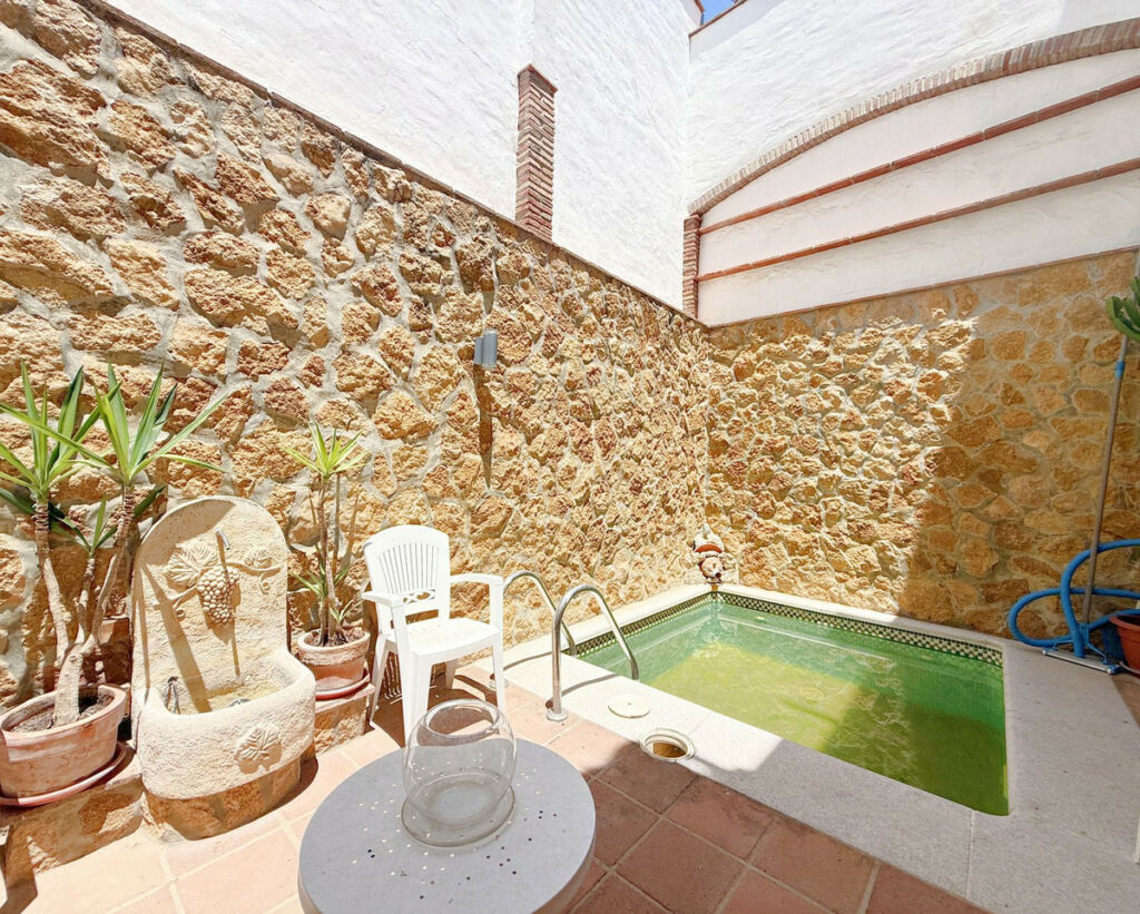 Townhouse Guadiaro Cádiz - image 14