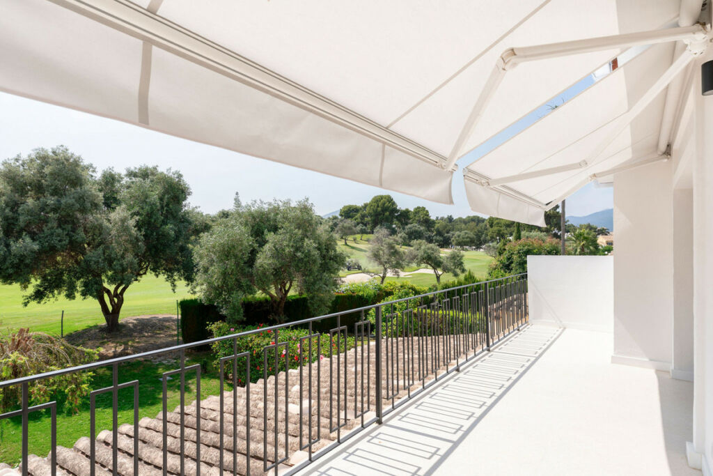 Townhouse Nueva Andalucía Málaga - image 14