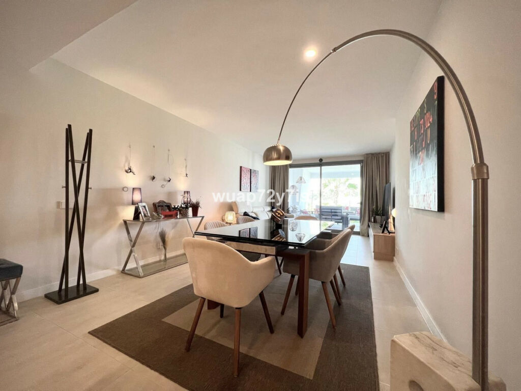 Middle Floor Apartment Estepona Málaga - image 14