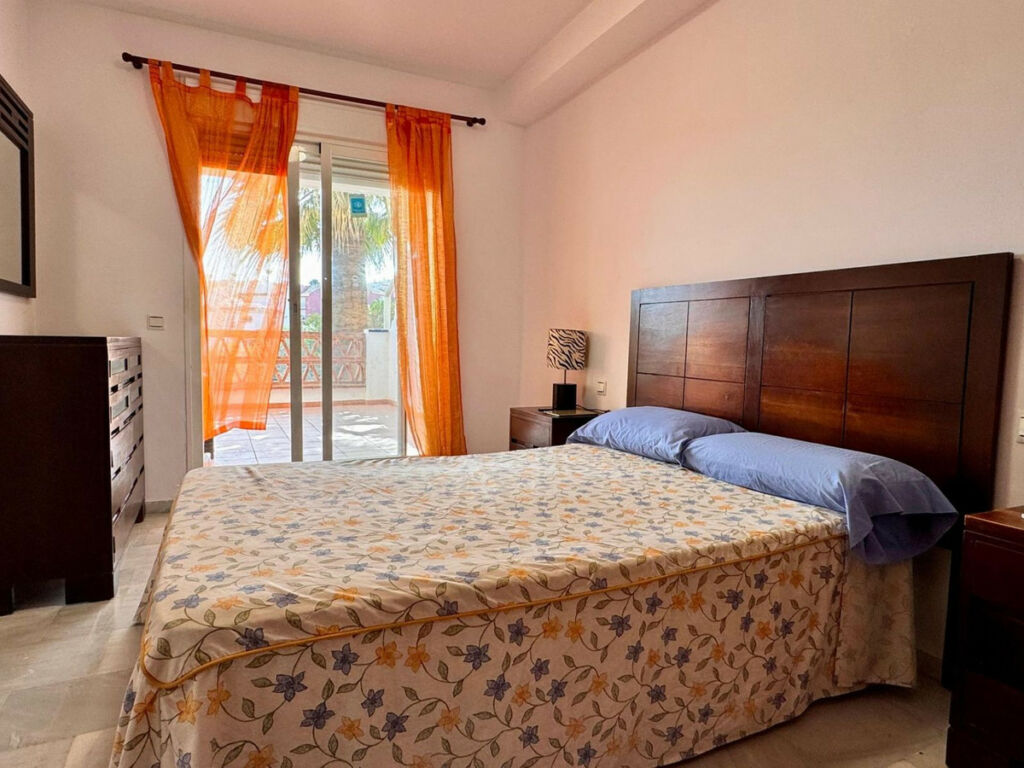 Middle Floor Apartment Riviera del Sol Málaga - image 14