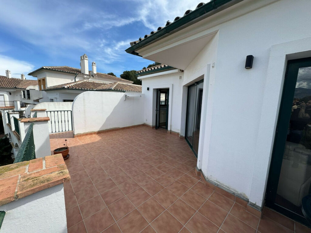 Townhouse Riviera del Sol Málaga - image 14