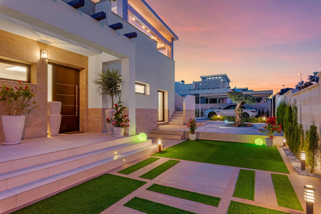 Detached Villa Ciudad Quesada Alicante - image 14