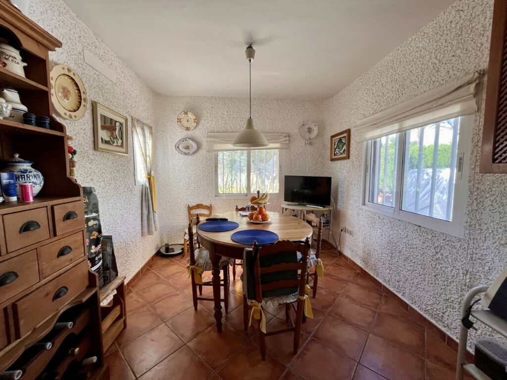 Detached Villa Cabo Roig Alicante - image 14