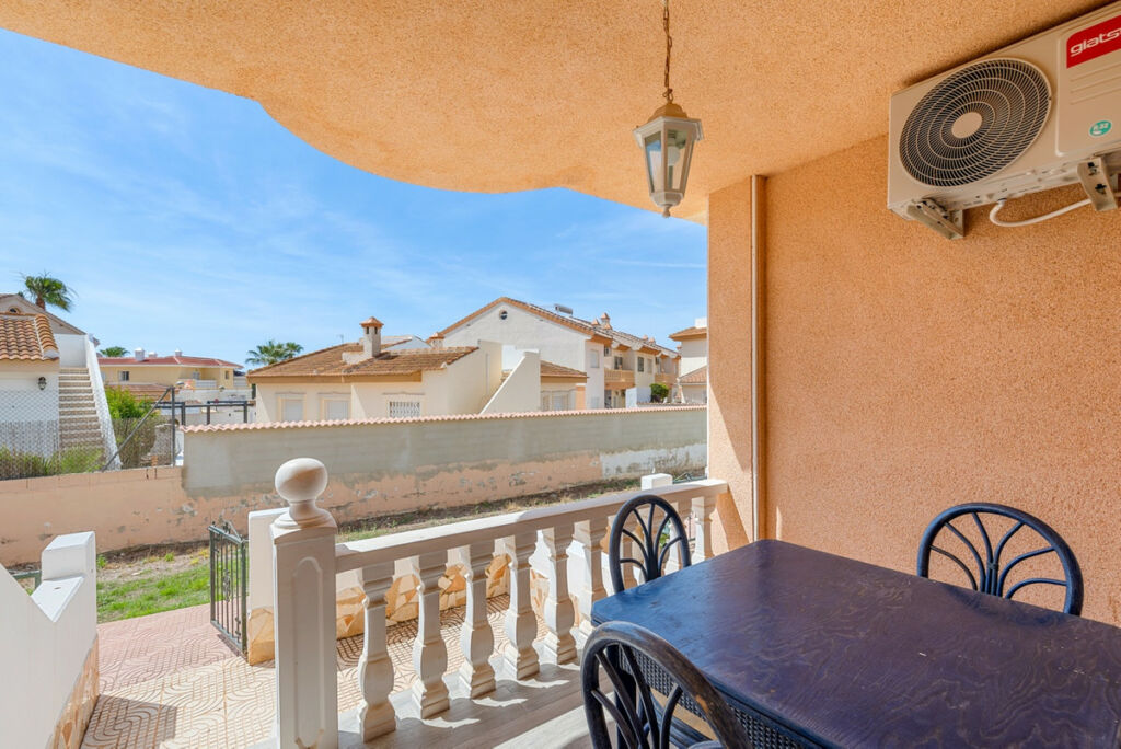 Townhouse Dona Pepa Alicante - image 14