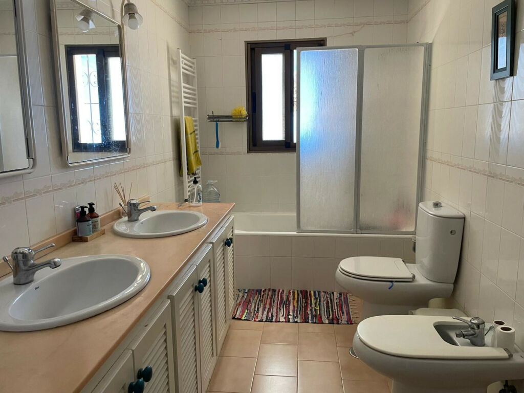 Detached Villa Finestrat Alicante - image 13
