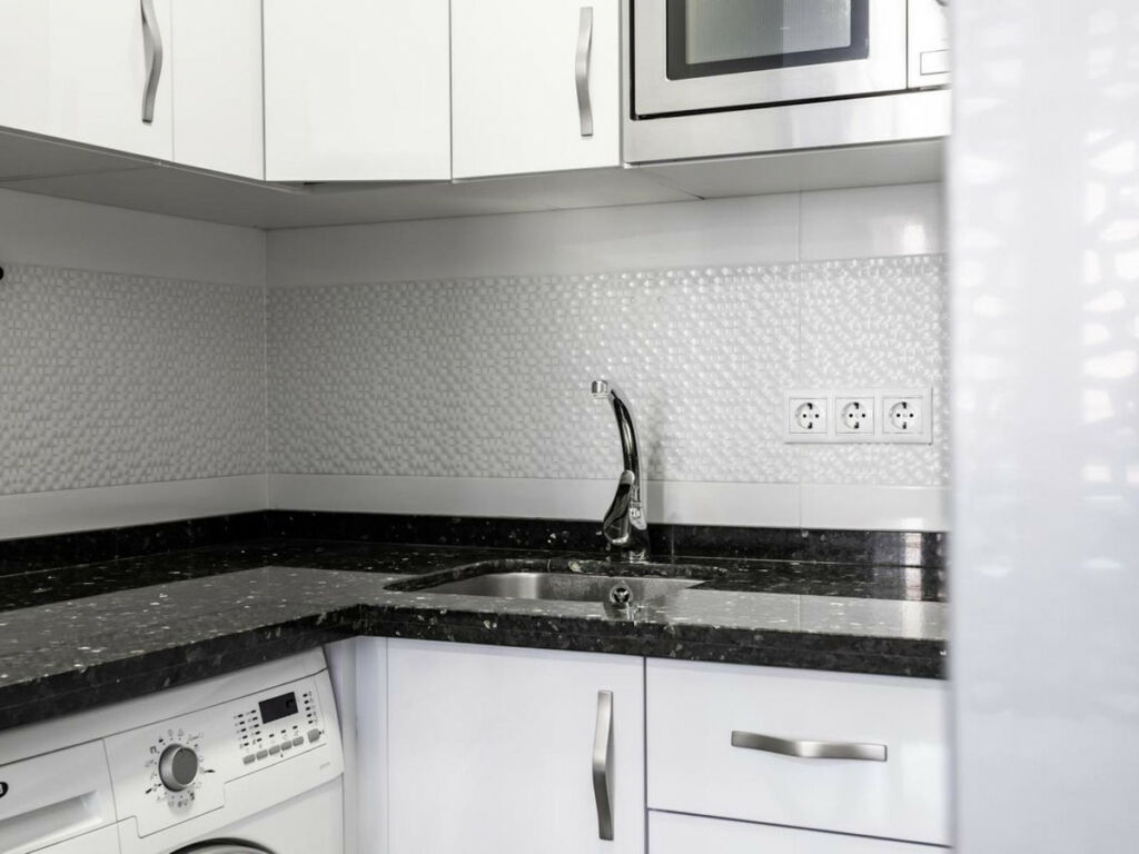 Middle Floor Studio Fuengirola Málaga - image 14