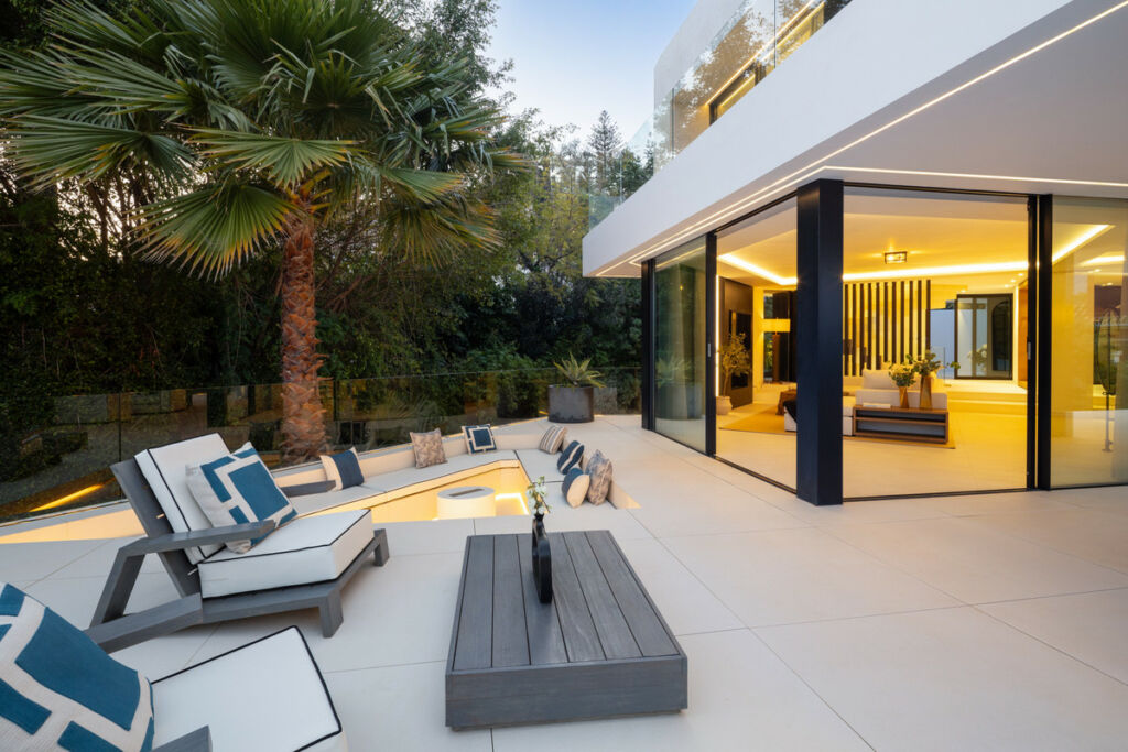 Detached Villa Benahavís Málaga - image 14