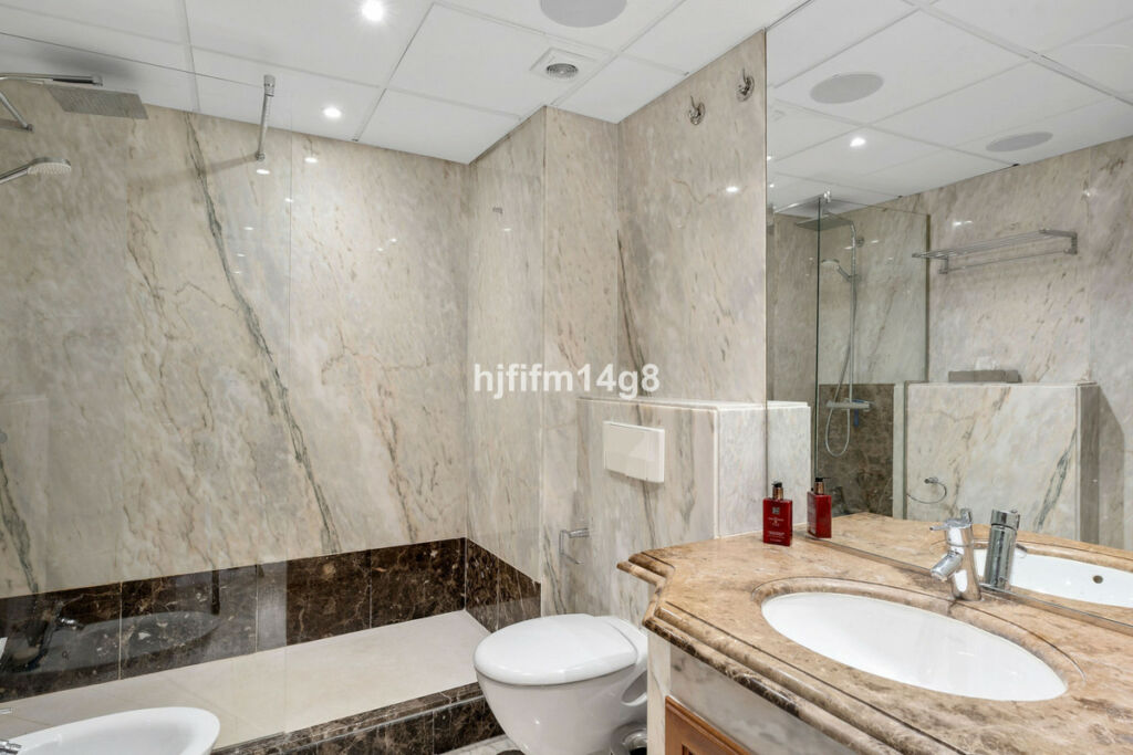 Penthouse Estepona Málaga - image 14