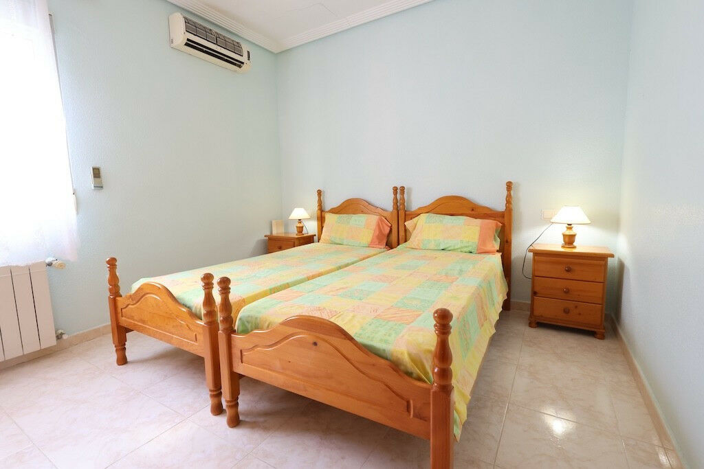 Townhouse Los Balcones Alicante - image 14