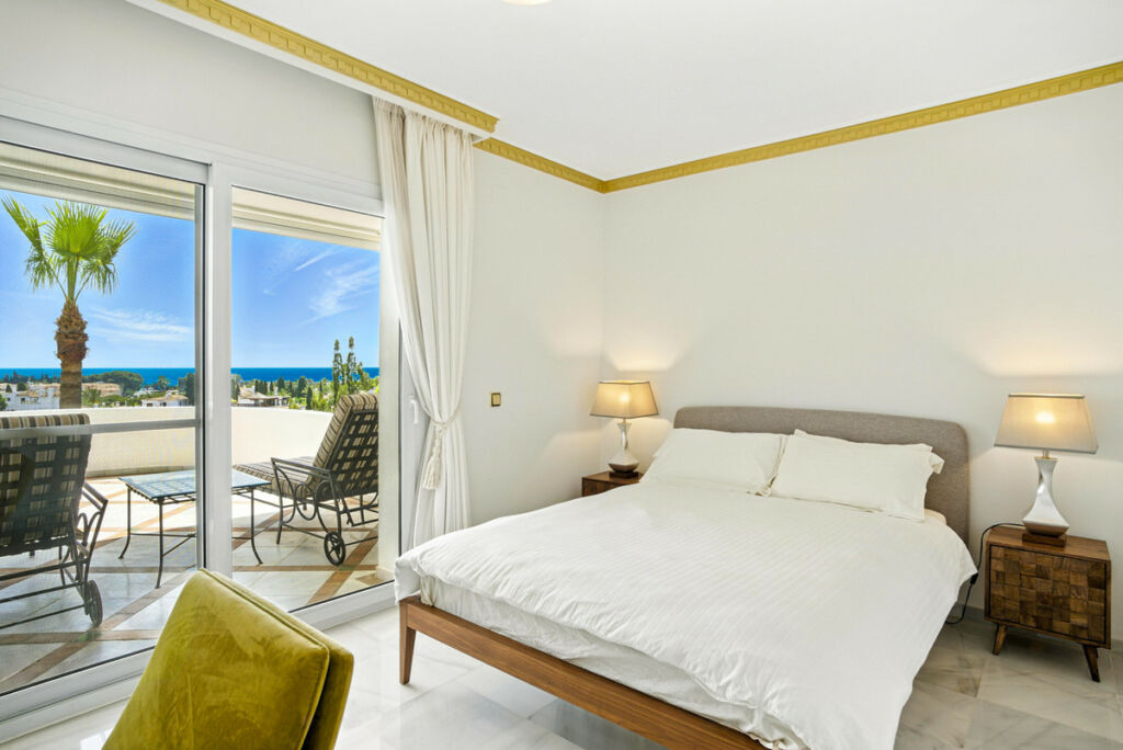 Penthouse Duplex The Golden Mile Málaga - image 14