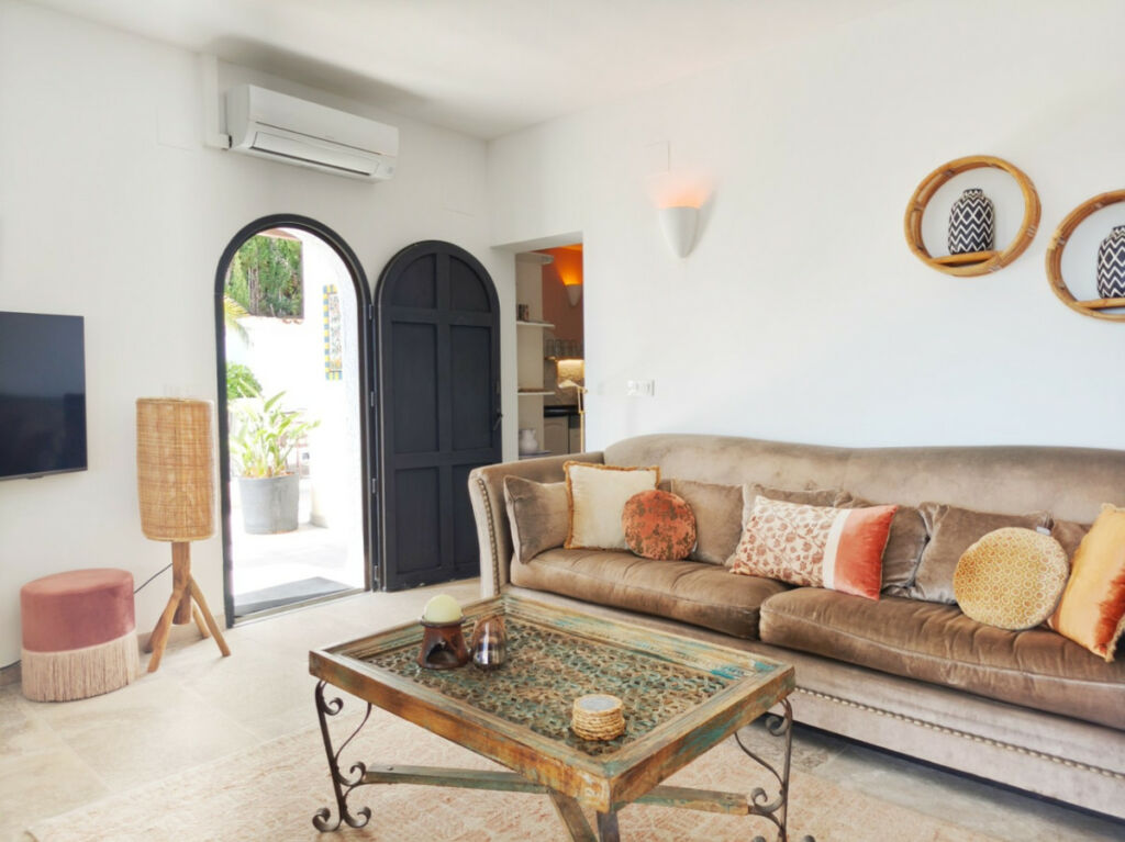 Detached Villa Moraira Alicante - image 14