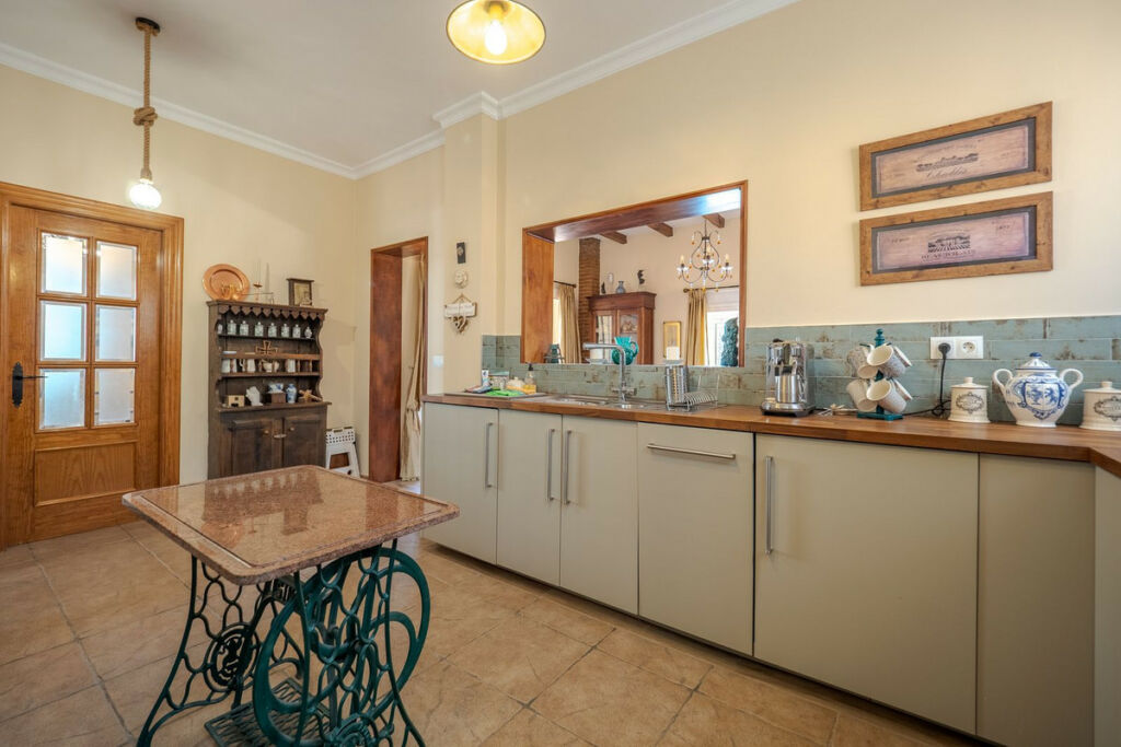 Detached Villa Alhaurín el Grande Málaga - image 14