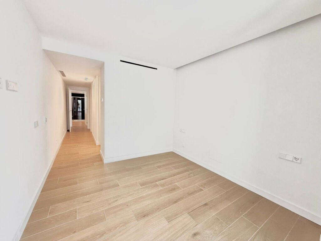 Middle Floor Apartment Fuengirola Málaga - image 17