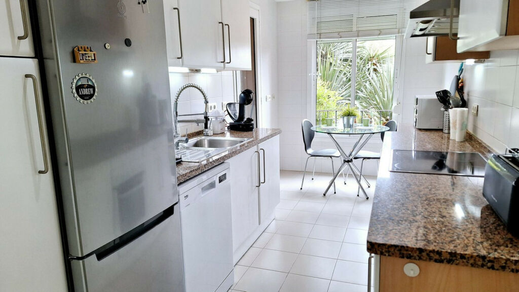 Ground Floor Apartment La Duquesa Málaga - image 14