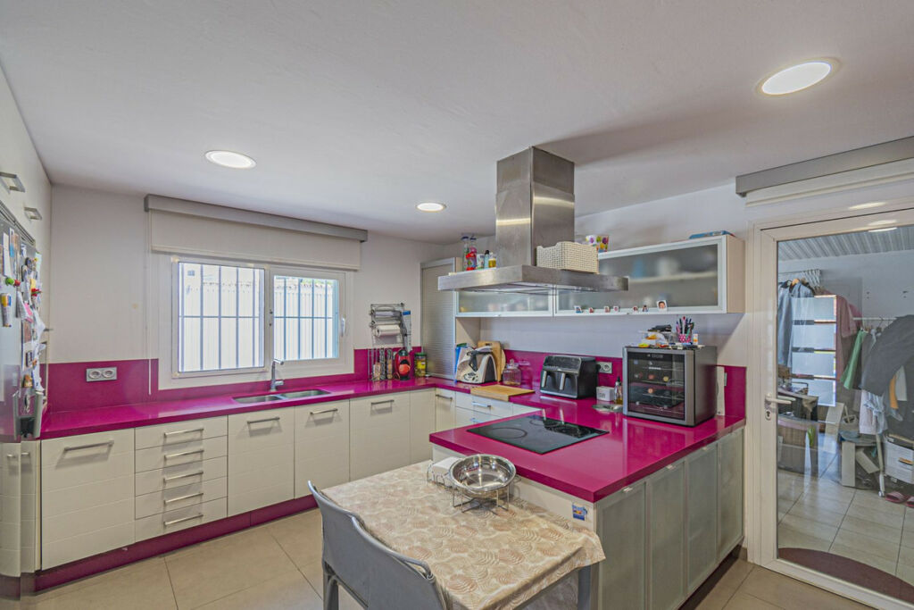 Detached Villa San Pedro de Alcántara Málaga - image 14