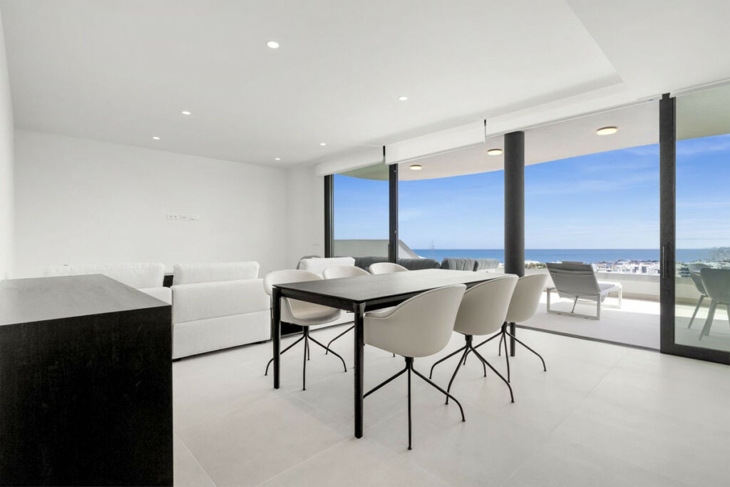 Middle Floor Apartment Fuengirola Málaga - image 14