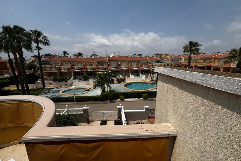 Townhouse Dona Pepa Alicante - image 14