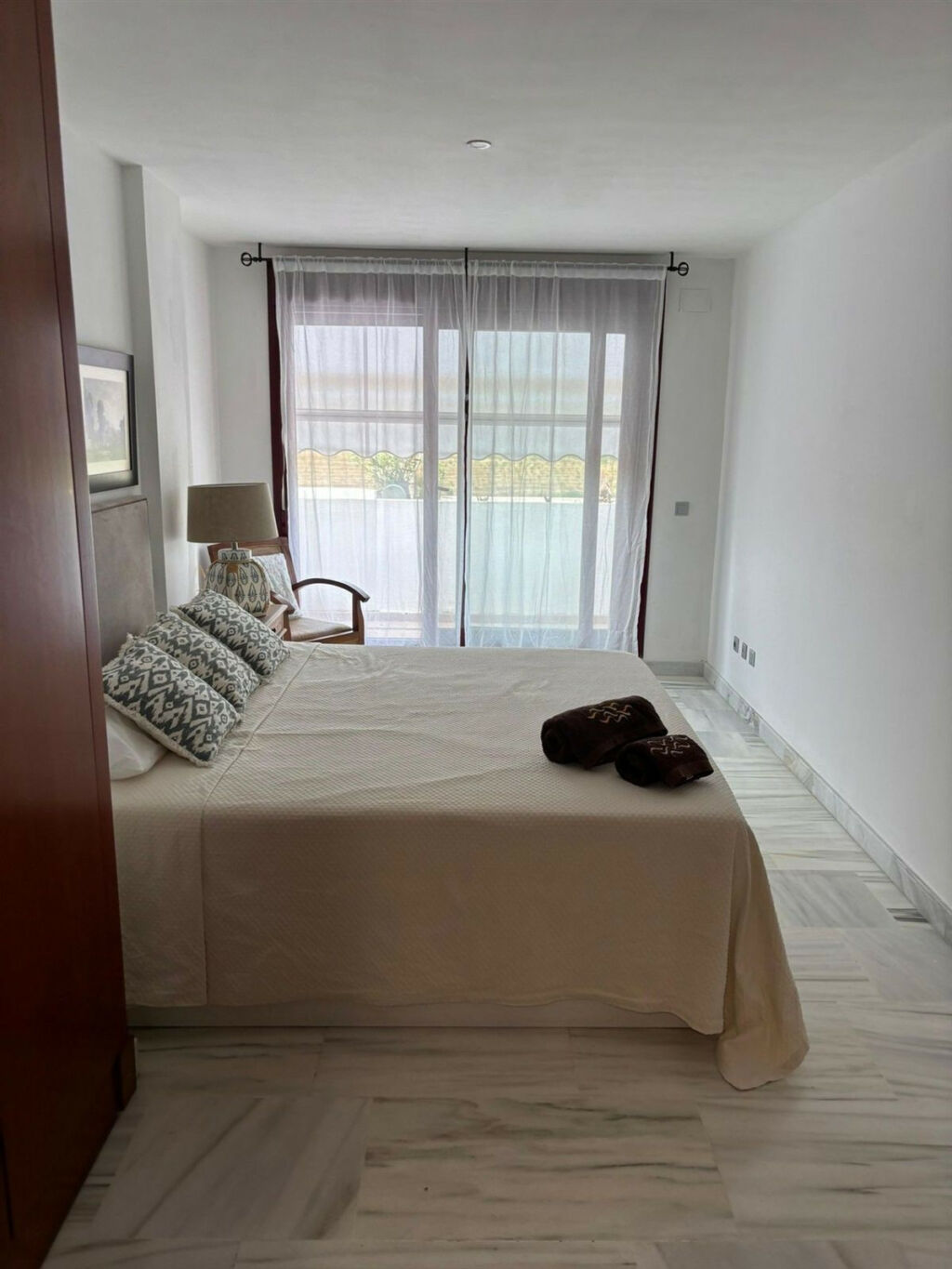 Middle Floor Apartment Benahavís Málaga - image 14