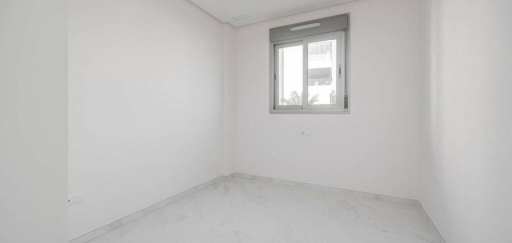 Middle Floor Apartment Los Dolses Alicante - image 14