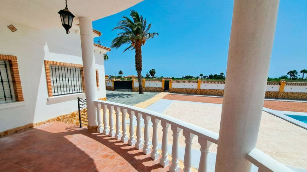 Detached Villa Catral Alicante - image 14