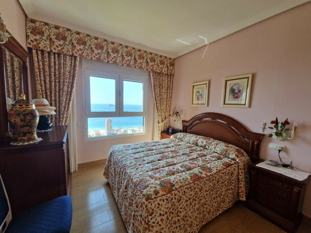 Middle Floor Apartment Benidorm Alicante - image 14