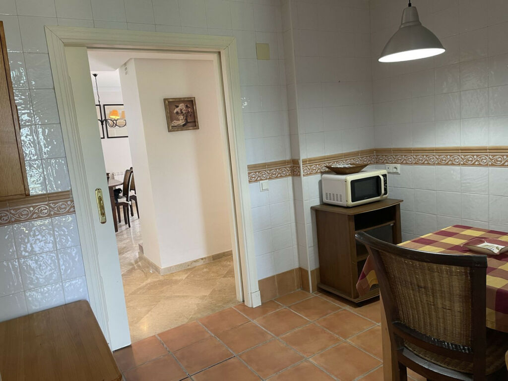 Middle Floor Apartment La Alcaidesa Cádiz - image 14