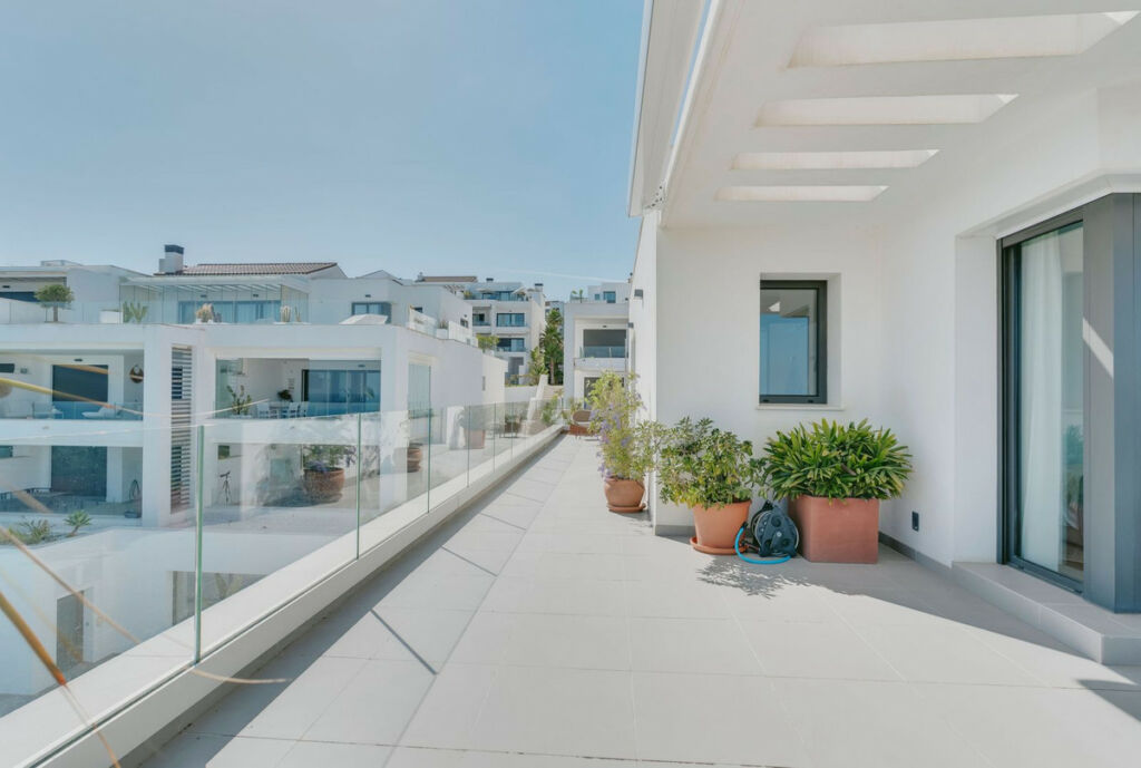 Penthouse La Alcaidesa Cádiz - image 14