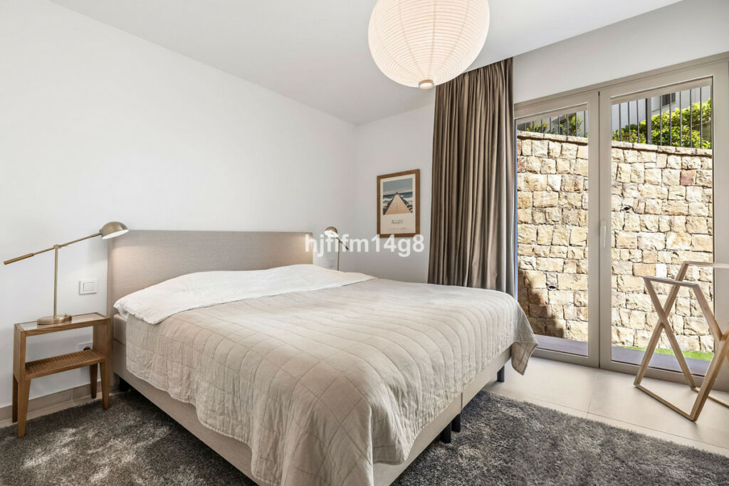 Middle Floor Apartment Nueva Andalucía Málaga - image 14
