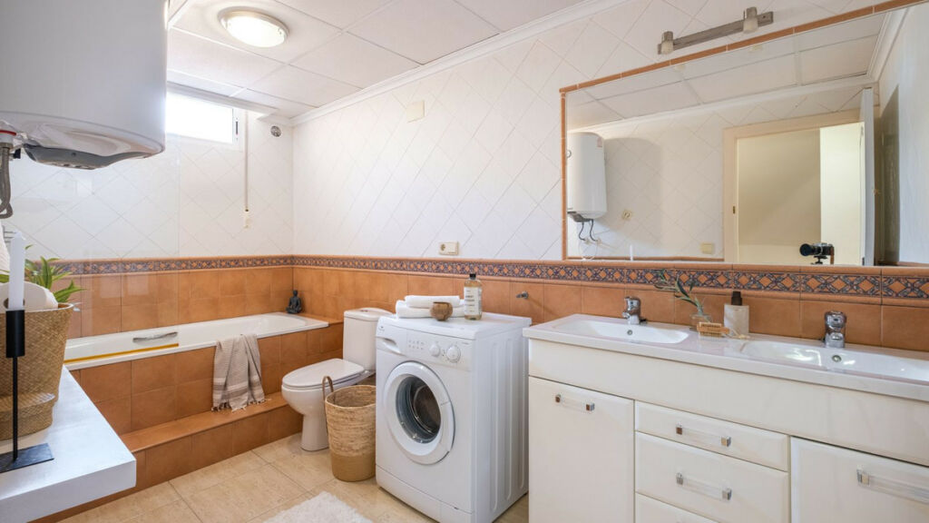 Duplex Los Locos Alicante - image 14