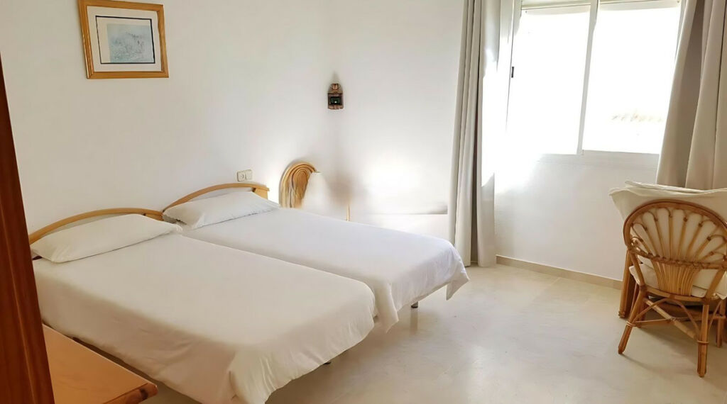 Middle Floor Apartment Estepona Málaga - image 14